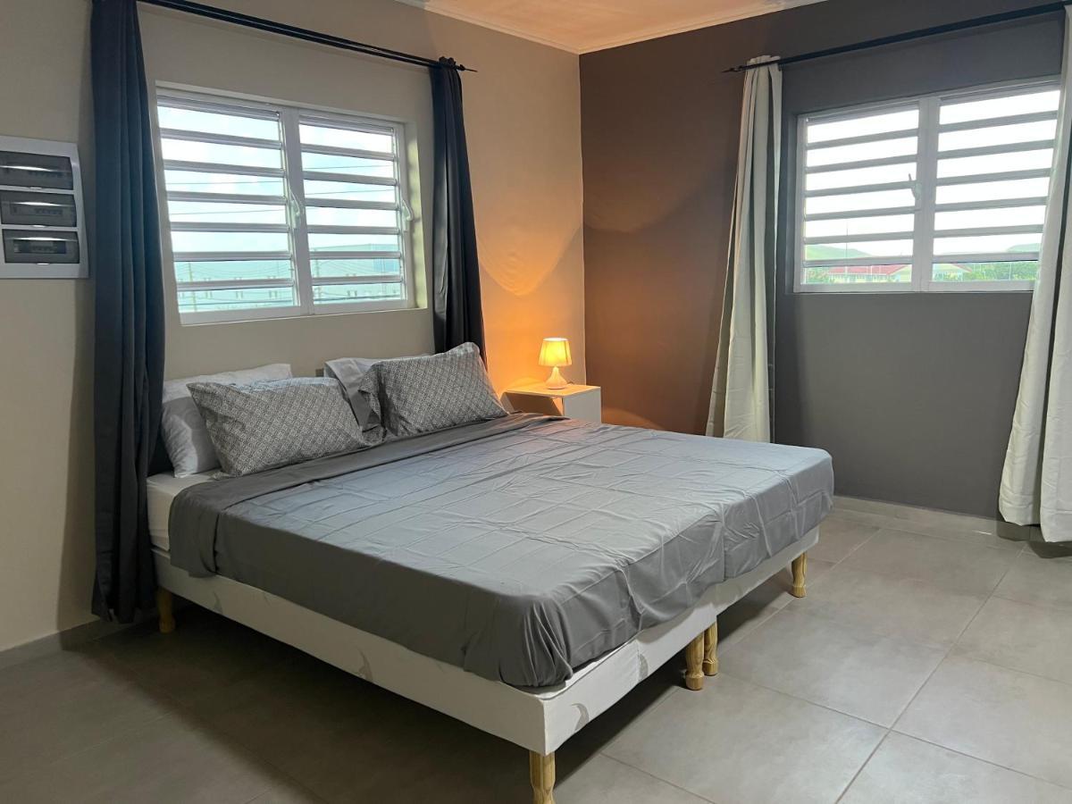 Cataleya Apartments Near Airport วิลเลมสตัด ภายนอก รูปภาพ
